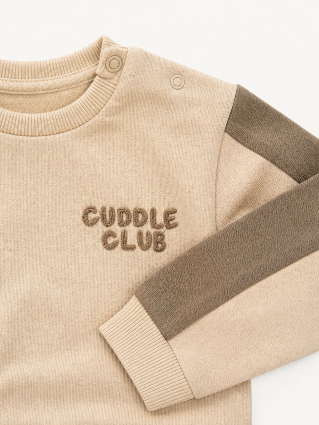 Winter Sweatshirt – Cuddle Club (Light Brown)